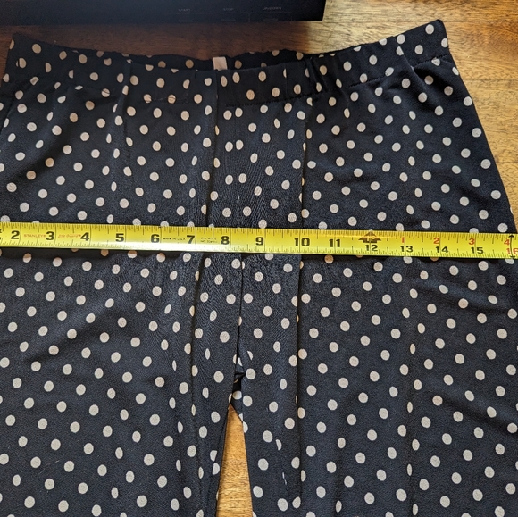 Bloomer Ruffle Capris - Picture 8 of 8